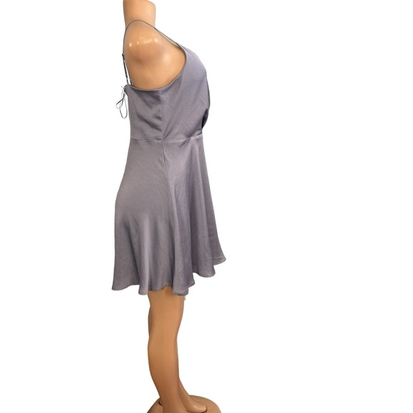 3/$30 🍂 Express Periwinkle Mini Fit and Flare Dress - Picture 5 of 9